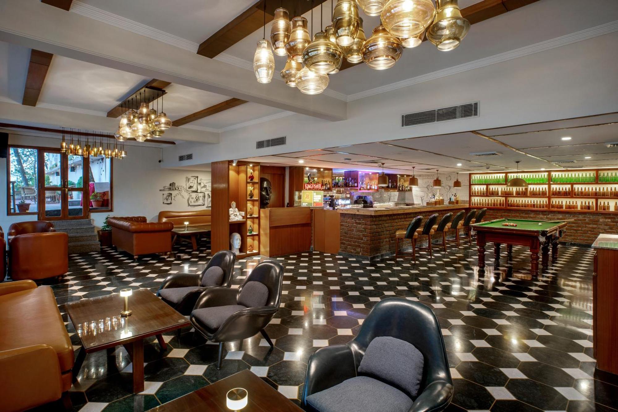 8Fold By Larisa Hotel Shimla Buitenkant foto