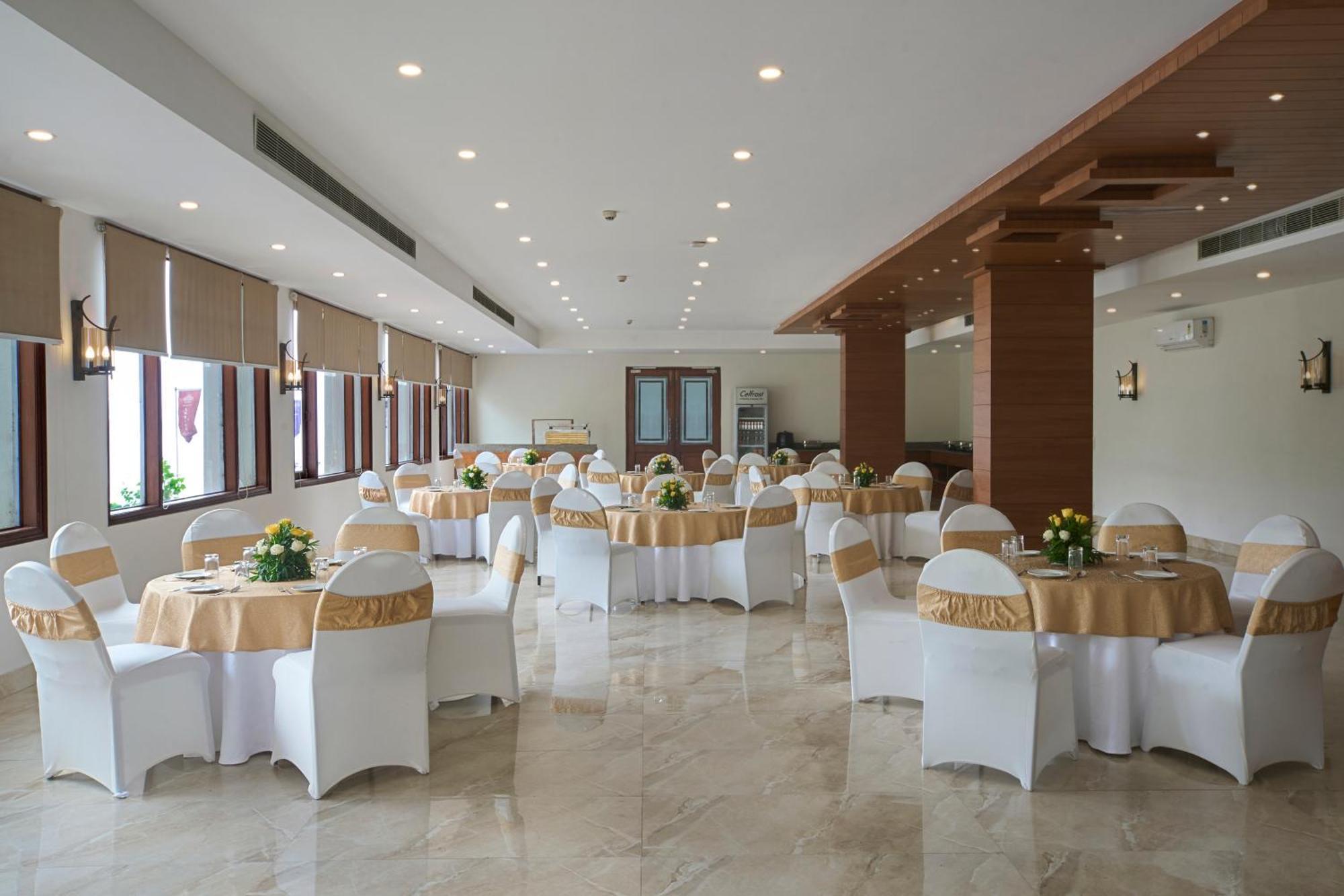 8Fold By Larisa Hotel Shimla Buitenkant foto