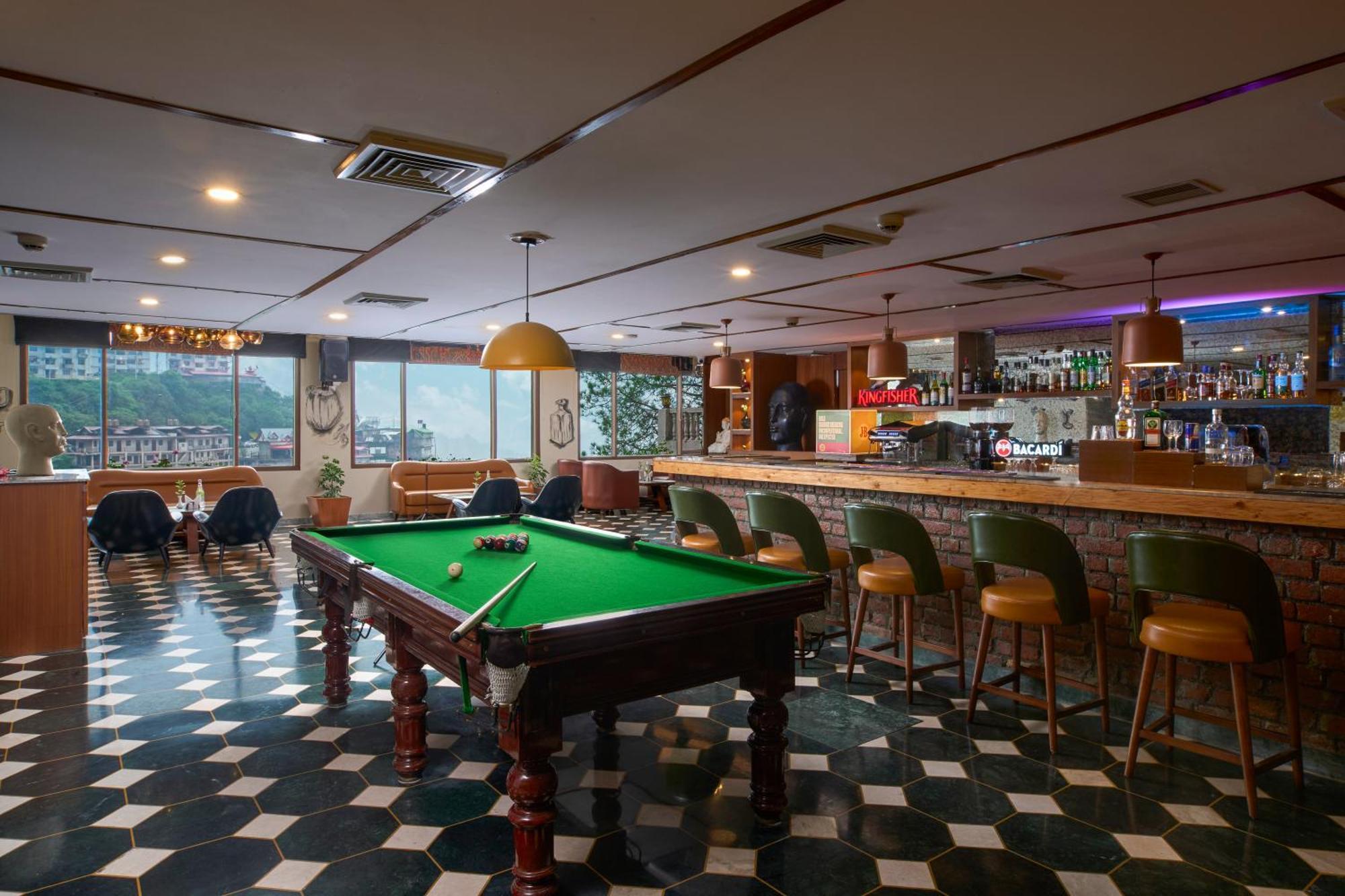 8Fold By Larisa Hotel Shimla Buitenkant foto