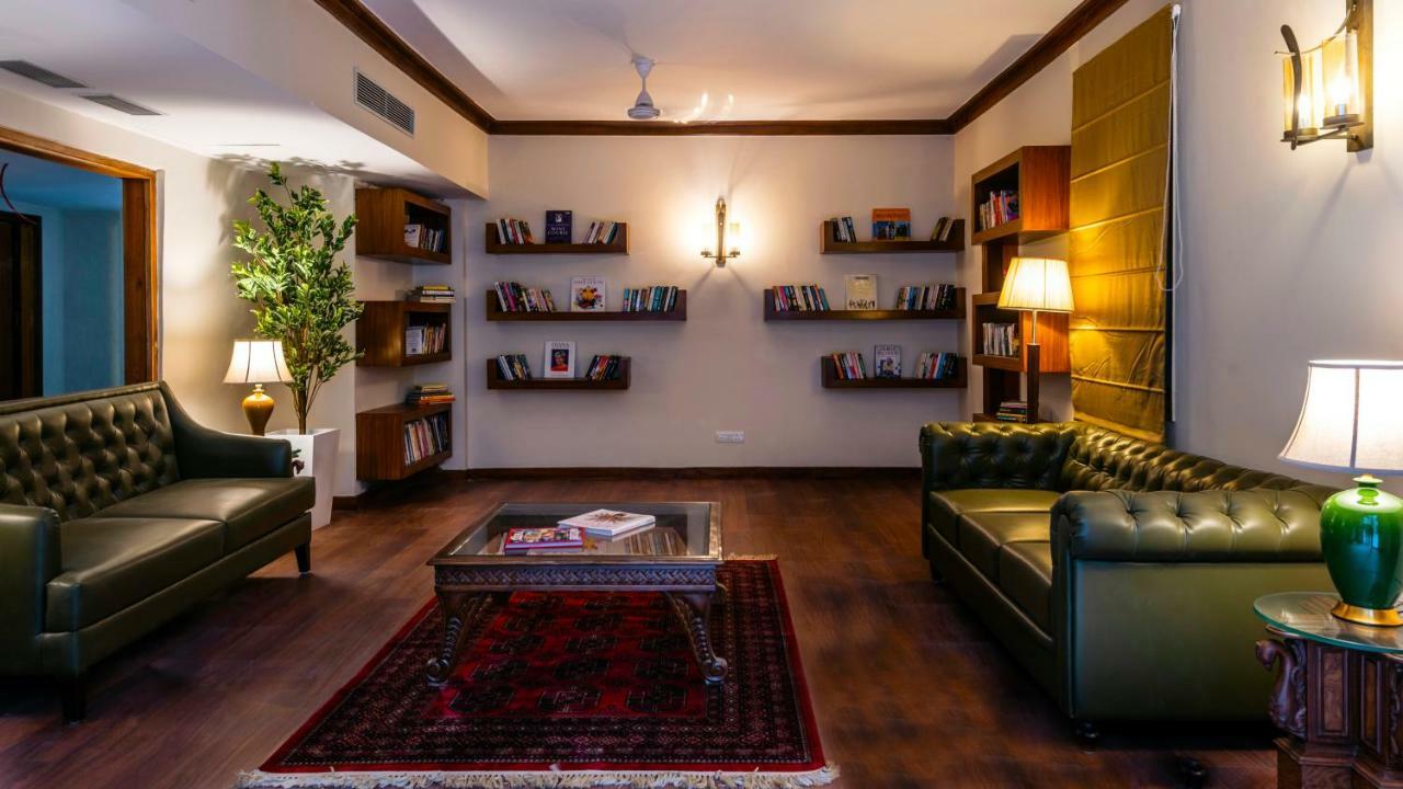 8Fold By Larisa Hotel Shimla Buitenkant foto